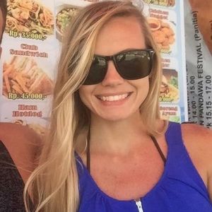 Meet your Posher, Amanda